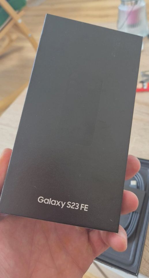 Galaxy S23 FE · Farbe auf Anfrage – Originalfoto 8 von 9